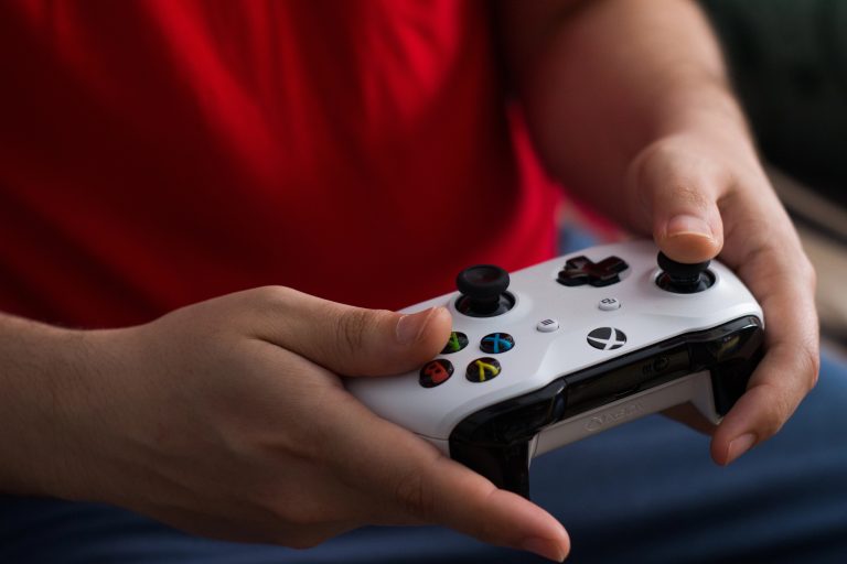 Court Orders Microsoft to Restore Gamer’s Xbox Account After Wrongful Ban, Awards Compensation