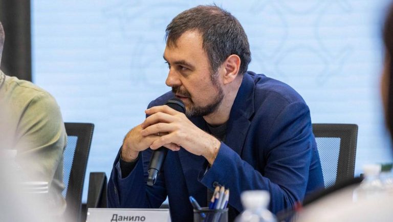 “Have They Lost Their Minds?” Ukrainian Parliament Finance Committee Head Criticizes State Bank Executive Salaries